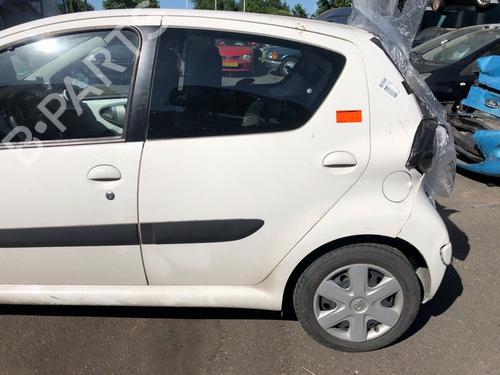 left-rear-door-toyota-aygo-_b1_-2005-2006-2007-2008-2009-2010-2011-2012-2013-2014-25995226 main image