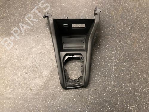 Used Middle console Middle console 12486123 12486123