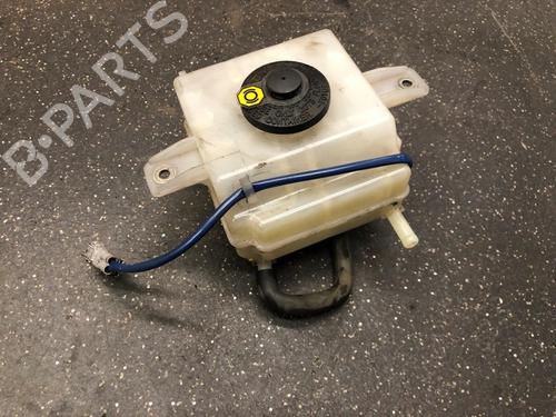 Used Brake fluid reservoir TOYOTA AURIS Estate (_E18_) 1.8 Hybrid (ZWE186_, ZWE186R, ZWE186H) (136 hp) 13163887