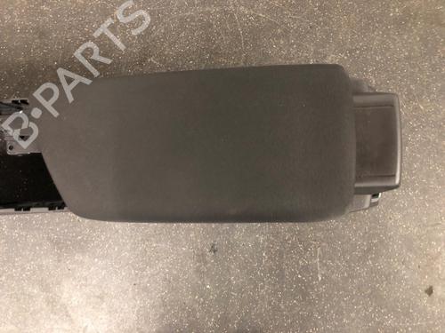 Armrest / Center console RENAULT MEGANE IV Grandtour (K9A/M/N_) 1.0 TCe 115 (K9MB, K9MW) | BP15721459I20 