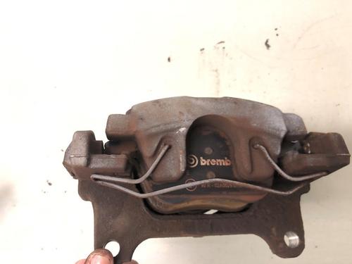 Right front brake caliper AUDI Q3 (8UB, 8UG) 1.4 TSI | BP30538753M104