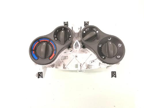 Used Climate control FIAT PANDA (169_) 1.2 (169.AXB11, 169.AXB1A) (60 hp) 12473736