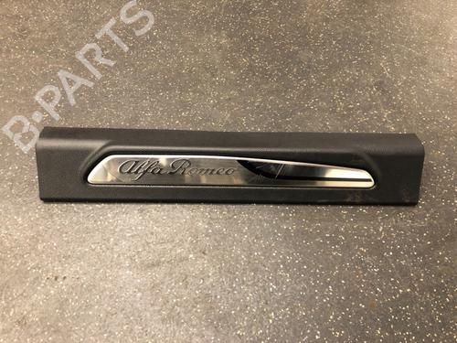 other-alfa-romeo-giulia-952_-29-quadrifoglio-952aam24-156107572-156107573-156107574-2015-12485345 main image