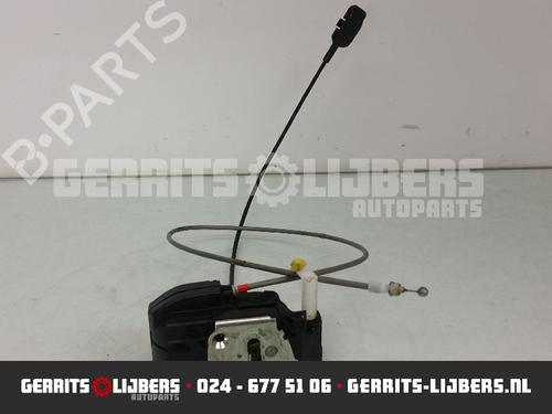 Used Front left lock NISSAN NOTE (E11, NE11) 1.4 (88 hp) 13155905