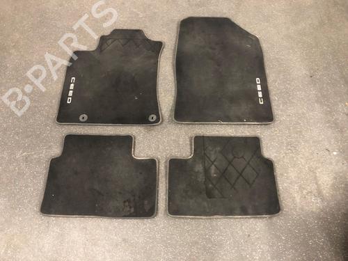 other-kia-ceed-sportswagon-cd-16-crdi-115-j7143ade01-2018-18828118 main image