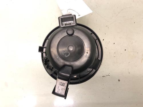 Used Heater blower motor RENAULT TWINGO III (BCM_, BCA_) 1.0 SCe 75 (73 hp) 31288928