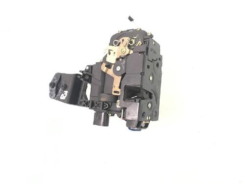 Høyre foran lås VW PASSAT B5.5 (3B3) 1.8 T 20V (150 hp) 13161140
