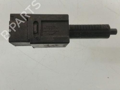 Used Switch NISSAN NOTE (E11, NE11) 1.6 (110 hp) 12472538
