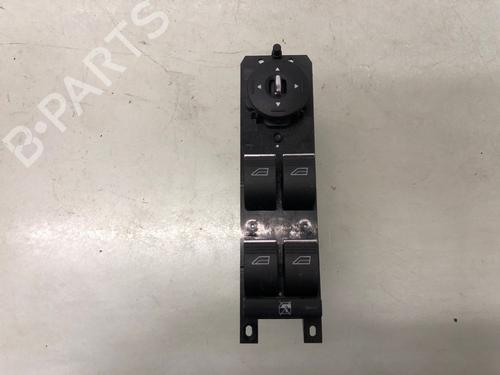 Used Switch FORD FOCUS III Turnier 1.0 EcoBoost (125 hp) 25704879