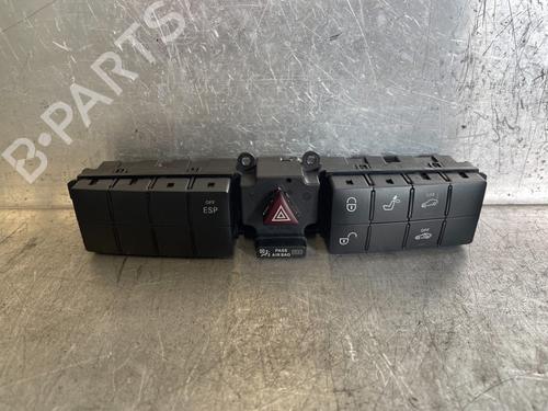 Used Warning switch MERCEDES-BENZ C-CLASS (W203) C 200 CDI (203.007) (122 hp) 16282878