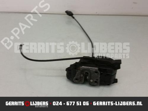 Used Front right lock RENAULT CLIO III (BR0/1, CR0/1) 1.5 dCi (C/BR0G, C/BR1G) (68 hp) 13155816