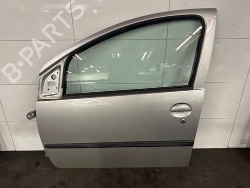 Used Left front door Left front door 32855879 32855879
