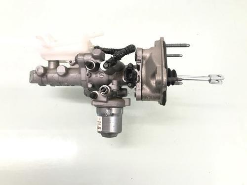 Used Brake master cylinder RENAULT ZOE Hatchback Van (BFM_) Electric (BFME) (92 hp) 12475540