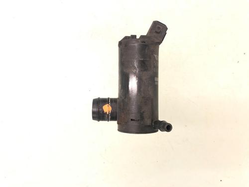 Used Washer pump VOLVO V70 II (285) 2.4 (140 hp) 15630752