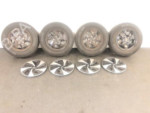 Used Rim Rim HYUNDAI IONIQ (AE) 1.6 GDI Hybrid (141 hp) 17040060 17040060