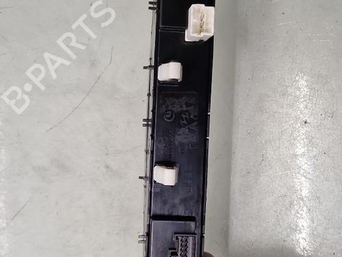 Warning switch HYUNDAI i20 I (PB, PBT) 1.2 | BP39405212I22 - Image 2