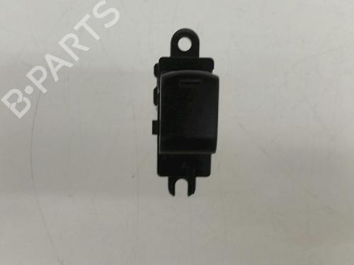 Used Switch NISSAN NOTE (E11, NE11) 1.6 (110 hp) 12472539