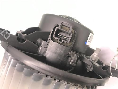 Heater blower motor OPEL MERIVA B MPV (S10) 1.4 (75) | BP12479386M62
