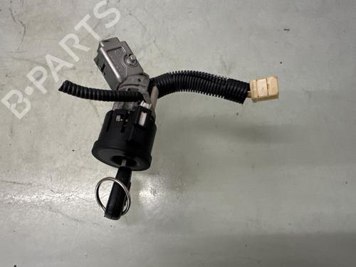 Used Ignition barrel PEUGEOT 107 (PM_, PN_) 1.0 (68 hp) 32855980