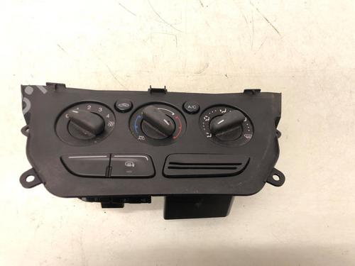 Used Climate control Climate control 22927788 22927788