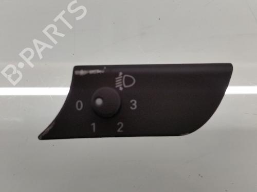 Used Switch AUDI A4 B6 Avant (8E5) 2.0 (130 hp) 12250057