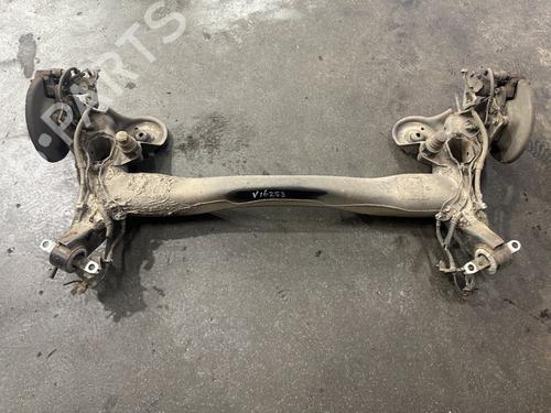 Essieu arrière PEUGEOT 308 SW II (LC_, LJ_, LR_, LX_, L4_) 1.2 THP 130 (131 hp) 31719835