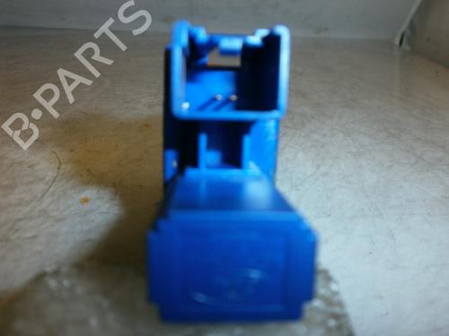 Switch VOLVO V50 (545) 2.0 D | BP28018256I30 - Image 2