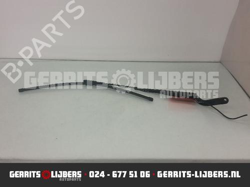 Used Front windshield wiper arm VW CRAFTER 30-50 Van (2E_) 2.5 TDI (136 hp) 13156736