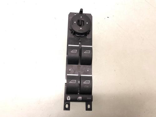 Used Switch FORD C-MAX II (DXA/CB7, DXA/CEU) 1.6 EcoBoost (150 hp) 28018460