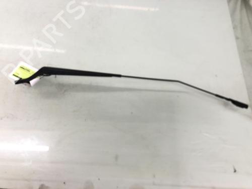 Used Front windshield wiper arm PEUGEOT 208 I (CA_, CC_) 1.2 VTI 82 (82 hp) 13165301