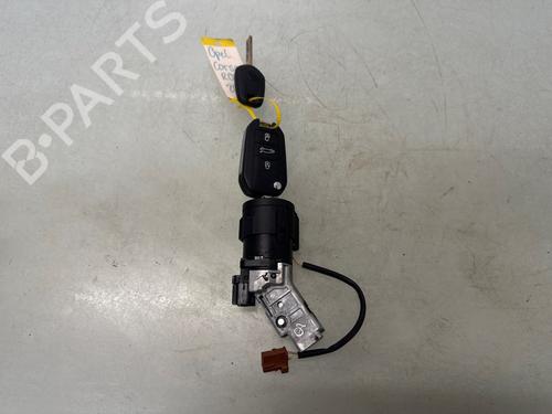 Used Ignition barrel Ignition barrel OPEL CORSA F (P2JO) 1.2 (68) (75 hp) 32330792 32330792