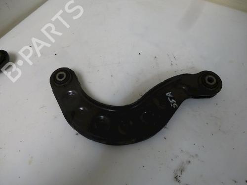 Venstre bagtil bærearm VOLVO V40 Hatchback (525) T2 GTDi (120 hp) 13159459