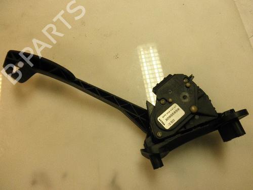 Pedal VOLVO S60 I (384) D5 (163 hp) 12246818