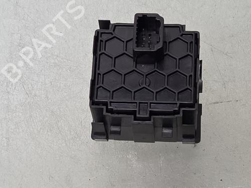 Switch RENAULT TWINGO III (BCM_, BCA_) 1.0 SCe 70 | BP38068097I30 - Image 2