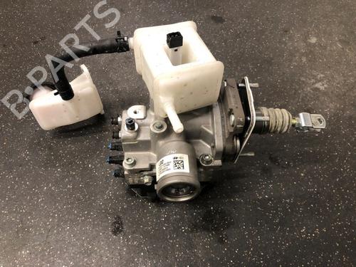 Used Brake master cylinder HYUNDAI IONIQ (AE) Electric (120 hp) 16407675