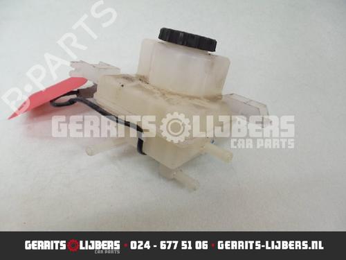 Used Brake fluid reservoir TOYOTA PRIUS (_W3_) 1.8 Hybrid (ZVW3_) (99 hp) 13156454
