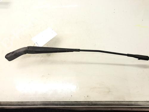 Used Front windshield wiper arm Front windshield wiper arm 22606404 22606404