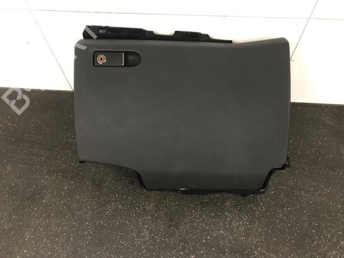 Used Glove box MERCEDES-BENZ GLK-CLASS (X204) 350 CDI 4-matic (204.993) (265 hp) 12479368