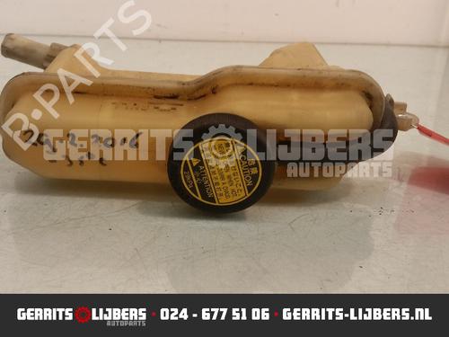 Ekpansionstank Ekpansionstank TOYOTA PRIUS Liftback (_W2_) 1.5 Hybrid (NHW20_, NHW20R) (112 hp) 12248443 12248443