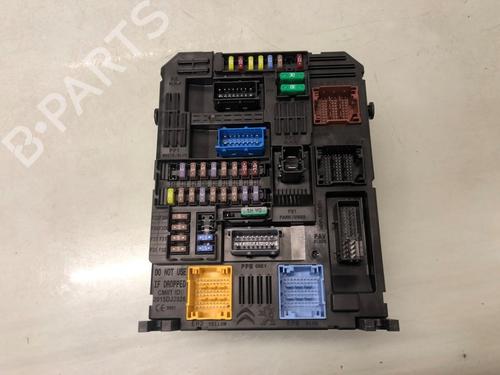 Used Fuse box Fuse box OPEL CROSSLAND X / CROSSLAND (P17, P2QO) 1.2 (75) (131 hp) 28190091 28190091