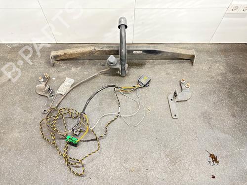 Trækkugle/Mekanisme PEUGEOT 208 I (CA_, CC_) 1.2 VTI 82 (82 hp) 31289272