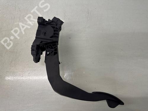 Used Pedal Pedal 32330800 32330800