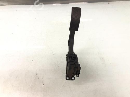 Used Pedal VW POLO V (6R1, 6C1) 1.2 TDI (75 hp) 15628256