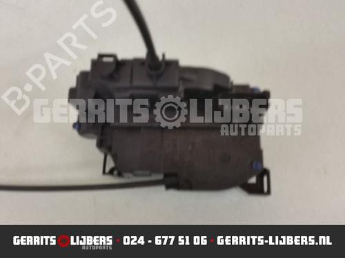 Rear right lock RENAULT CLIO III (BR0/1, CR0/1) 1.6 16V (BR05, BR0B, BR0Y, BR15, BR1J, BR1M, BR1Y, CR0B,... | BP13156230C99 