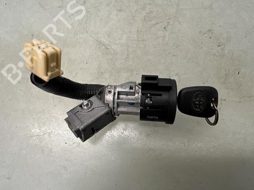 Used Ignition barrel TOYOTA AYGO (_B1_) 1.0 (KGB10_, KGB10R) (68 hp) 32855863