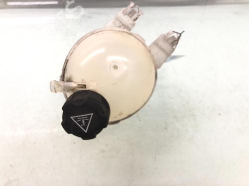 Used Expansion tank Expansion tank PEUGEOT 208 I (CA_, CC_) 1.0 VTi (68 hp) 15630396 15630396