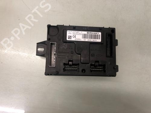 Used Electronic module RENAULT CLIO IV (BH_) 0.9 TCe 90 (BHNF, BHMA, BHMH, BHJK, BHJR) (90 hp) 25704623