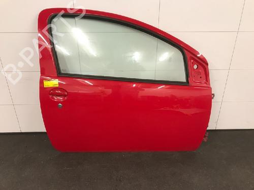 Used Right front door TOYOTA AYGO (_B1_) 1.0 (KGB10_, KGB10R) (68 hp) 12478178