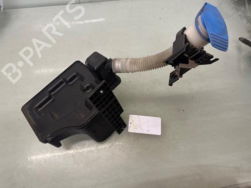 Used Windscreen washer tank VW POLO V (6R1, 6C1) 1.4 (6R1) (85 hp) 32856124