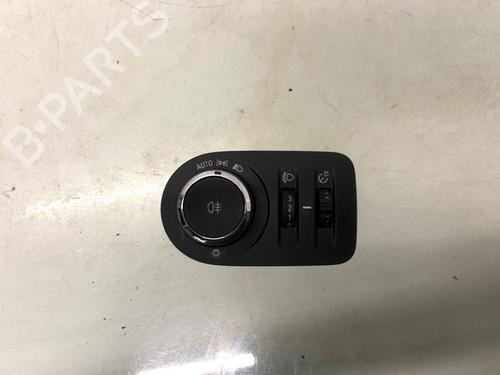 Used Headlight switch OPEL ASTRA K Sports Tourer (B16) 1.6 CDTi (35) (110 hp) 22605608